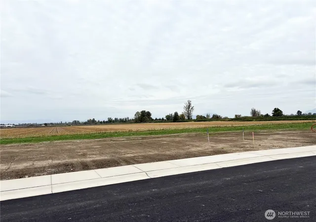Photo 2 of Sale Pending at 404 W 3rd Street, Everson, WA 98247 | MLS# NWM2443776 | Listing updated on 2026-09-23