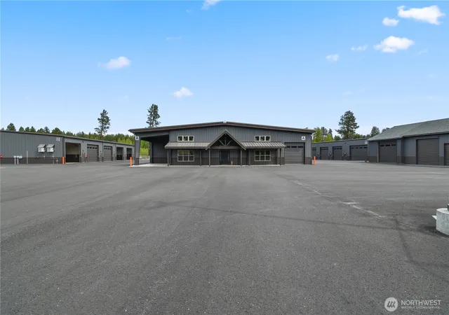 Photo 3 of Condo for sale at 4081 Sr 970 #D6, Cle Elum, WA 98922 | MLS# NWM2444766 | Listing updated on 2026-09-17
