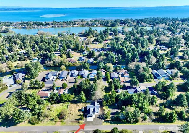 Photo 3 of Single family home for sale at 716 Island Cir Se, Ocean Shores, WA 98569 | MLS# NWM2444850 | Listing updated on 2026-09-24