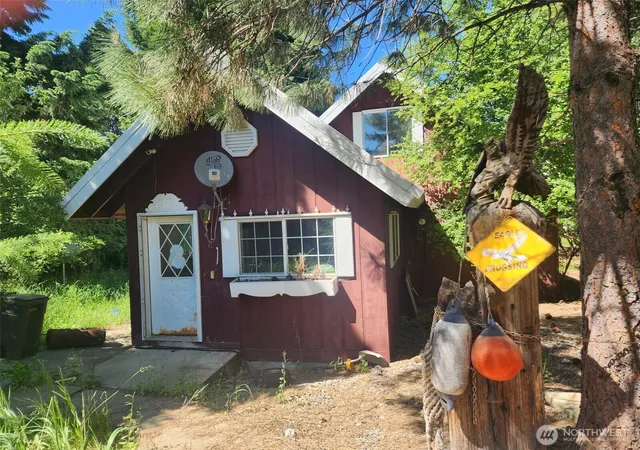 Photo 1 of Single family home for sale at 1911 Hundley Rd, Cle Elum, WA 98922 | MLS# NWM2445211 | Listing updated on 2026-09-17