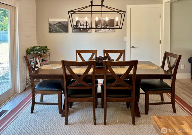 Photo 3 of Single family home for sale at 715 Liberty Pl, Walla Walla, WA 99362 | MLS# NWM2447249 | Listing updated on 2026-09-17