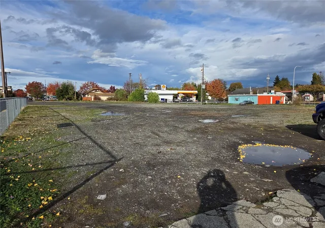 Photo 2 of Land for sale at 225 Auburn Way S, Auburn, WA 98002 | MLS# NWM2448278 | Listing updated on 2026-09-17