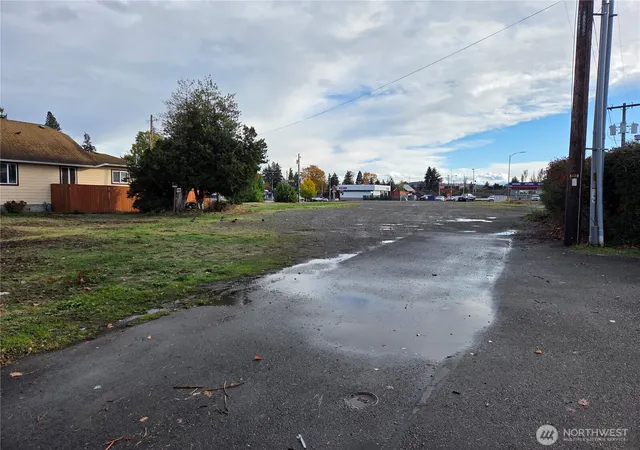 Photo 3 of Land for sale at 225 Auburn Way S, Auburn, WA 98002 | MLS# NWM2448278 | Listing updated on 2026-09-17