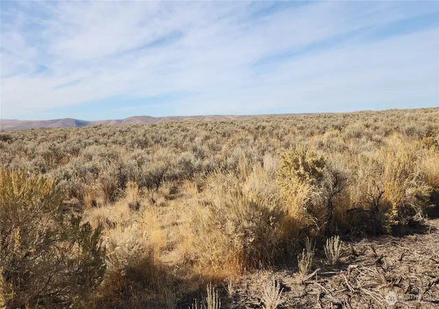Photo 1 of Land for sale at 0 E Lot 21 Coyote Trl, Ephrata, WA 98823 | MLS# NWM2448323 | Listing updated on 2026-09-17