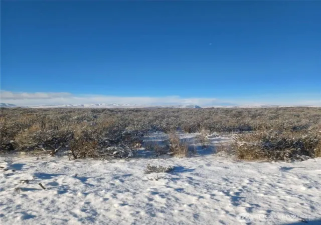 Photo 3 of Land for sale at 0 E Lot 21 Coyote Trl, Ephrata, WA 98823 | MLS# NWM2448323 | Listing updated on 2026-09-17