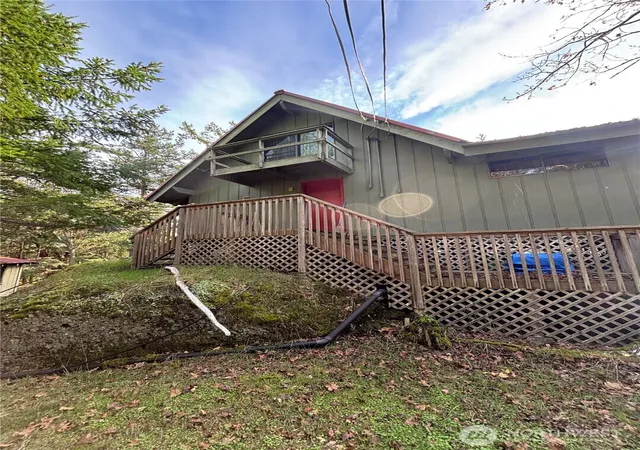 Photo 1 of Single family home for sale at 156 Vista Pl, Friday Harbor, WA 98250 | MLS# NWM2449235 | Listing updated on 2026-09-17