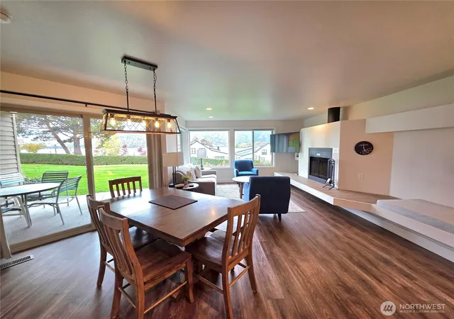 Photo 3 of House for sale at 1 Lodge 635 J, Manson, WA 98831 | MLS# NWM2449373 | Listing updated on 2026-09-17
