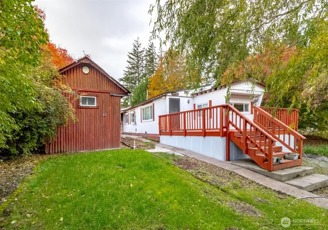 Manufactured home for sale at 25406 E 37th Avenue, Spanaway, WA 98387 | MLS# NWM2449455