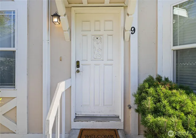 Photo 3 of Condo for sale at 2621 Mountain View Ave W #9B, Tacoma, WA 98466 | MLS# NWM2449468 | Listing updated on 2026-09-17