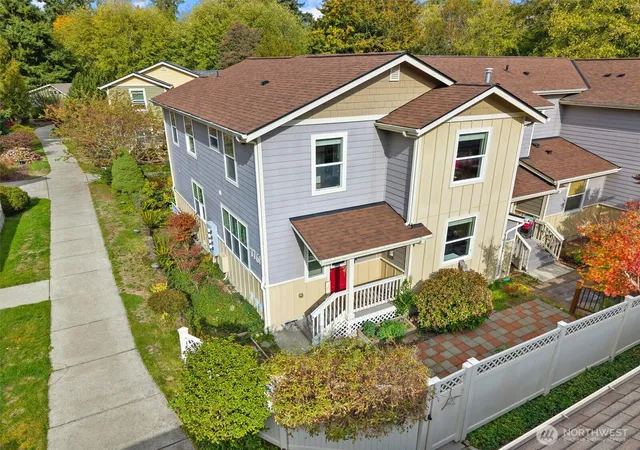 Photo 2 of Townhouse for sale at 7761 Beacon Pl Ne #G 107, Bremerton, WA 98311 | MLS# NWM2449560 | Listing updated on 2026-09-17