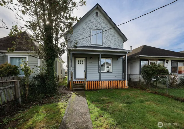 Photo 2 of Single family home for sale at 1114 Wheeler Ave, Hoquiam, WA 98550 | MLS# NWM2449705 | Listing updated on 2026-09-17