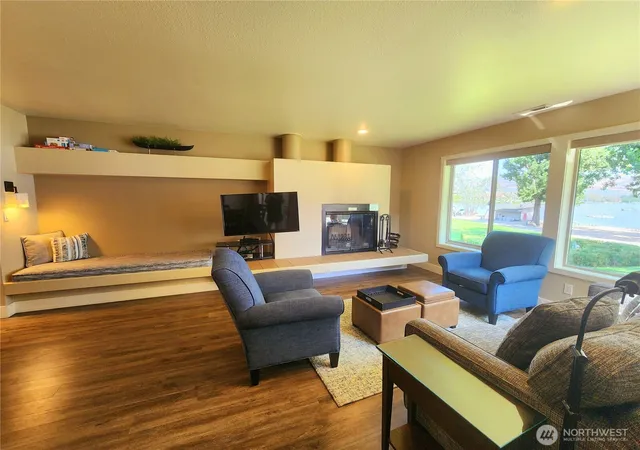 Photo 4 of Multi family home for sale at 1 Beach 549 N, Manson, WA 98831 | MLS# NWM2449724 | Listing updated on 2026-09-17