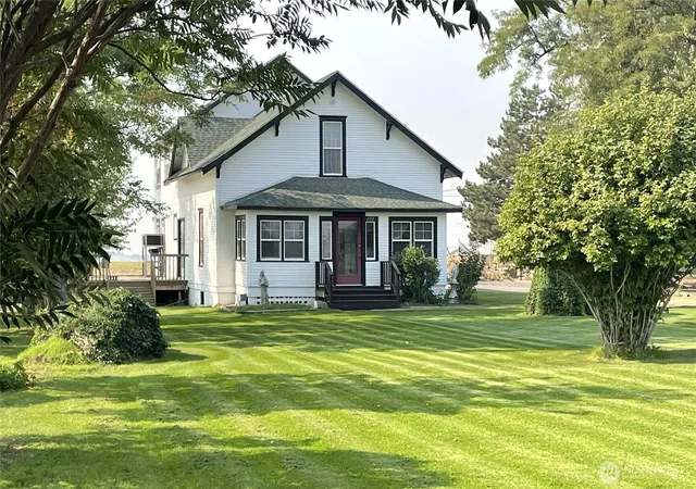 Photo 2 of Single family home for sale at 1113 S County Rd, Warden, WA 98857 | MLS# NWM2451271 | Listing updated on 2026-09-21