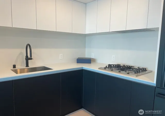Photo 4 of Condo for sale at 300 Virginia St #2210, Seattle, WA 98101 | MLS# NWM2452044 | Listing updated on 2026-09-17