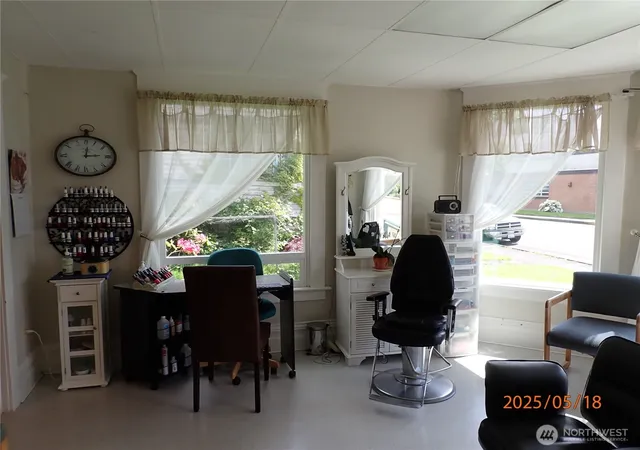 Photo 3 of Single family home for sale at 214 W 1st Street, Aberdeen, WA 98520 | MLS# NWM2452302 | Listing updated on 2026-09-17