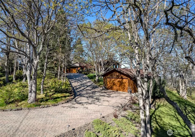 Photo 3 of Single family home for sale at 5445 Ayres Way, The Dalles, OR 97058 | MLS# NWM2452995 | Listing updated on 2026-09-17