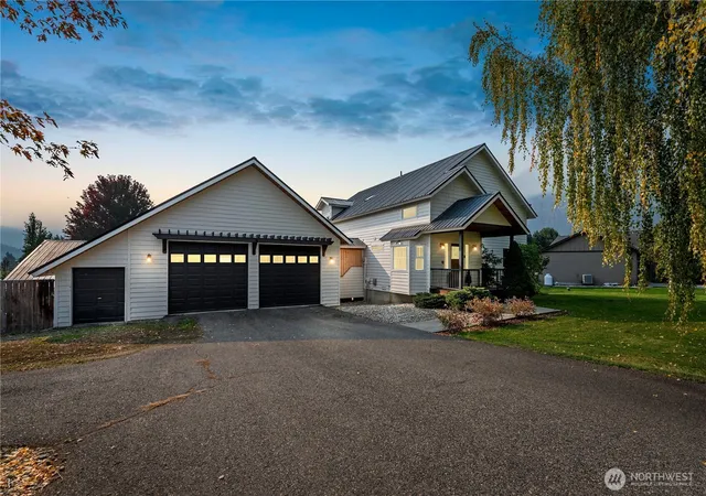 Photo 2 of Single family home for sale at 12345 Village View Dr, Leavenworth, WA 98826 | MLS# NWM2453078 | Listing updated on 2026-09-17
