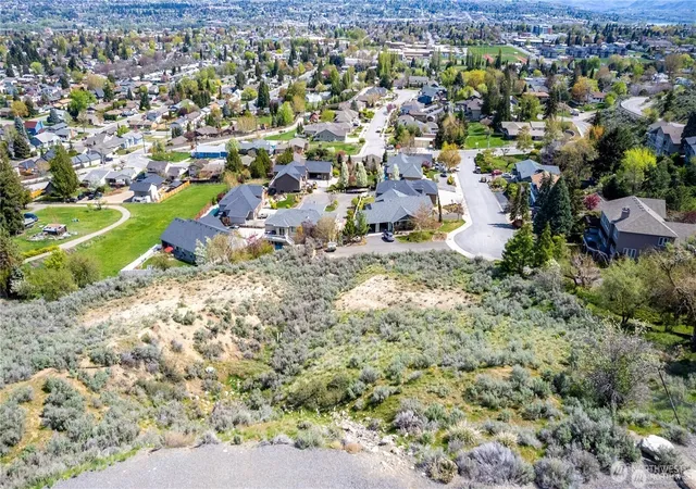 Photo 1 of Land for sale at 1530 Skyline Dr, Wenatchee, WA 98801 | MLS# NWM2453343 | Listing updated on 2026-09-17