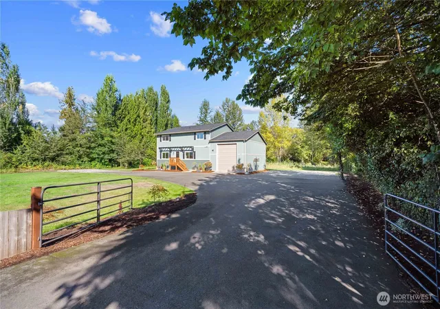 Photo 1 of Single family home for sale at 907 Orting Kapowsin Hwy E, Orting, WA 98360 | MLS# NWM2453381 | Listing updated on 2026-09-18