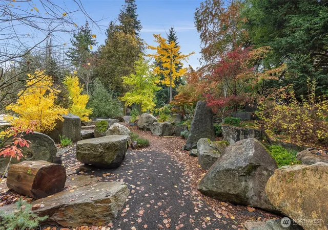 Photo 2 of Sale Pending at 3007 S Court St, Seattle, WA 98144 | MLS# NWM2453701 | Listing updated on 2026-09-28