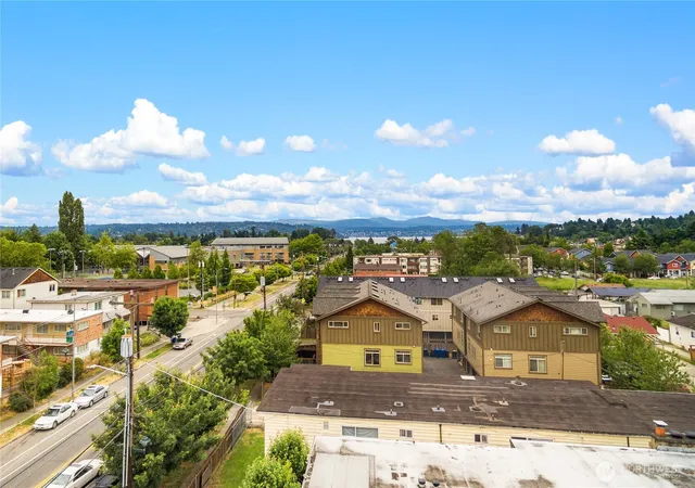 Photo 3 of Single family home for sale at 4519 S Henderson St, Seattle, WA 98118 | MLS# NWM2454040 | Listing updated on 2026-09-17