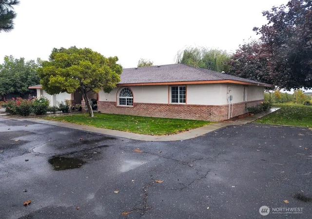 Photo 2 of Single family home for sale at 12749 Sw Dodson Rd, Royal City, WA 99357 | MLS# NWM2454528 | Listing updated on 2026-09-17