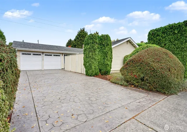 Photo 1 of Single family home for sale at 5709 N 13th Street, Tacoma, WA 98406 | MLS# NWM2454589 | Listing updated on 2026-10-01