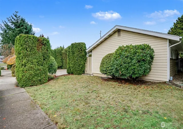 Photo 2 of Single family home for sale at 5709 N 13th Street, Tacoma, WA 98406 | MLS# NWM2454589 | Listing updated on 2026-10-01