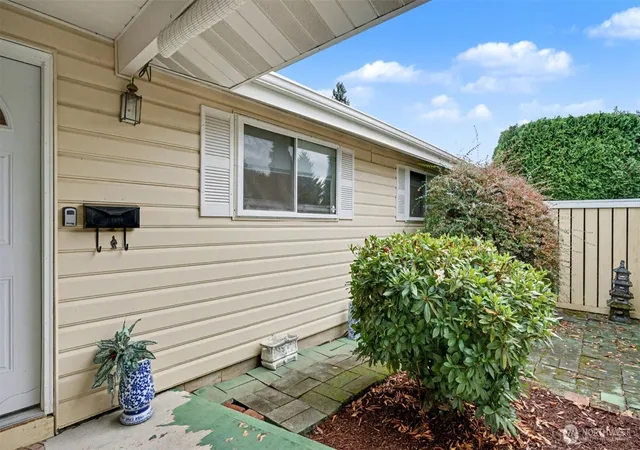 Photo 3 of Single family home for sale at 5709 N 13th Street, Tacoma, WA 98406 | MLS# NWM2454589 | Listing updated on 2026-10-01