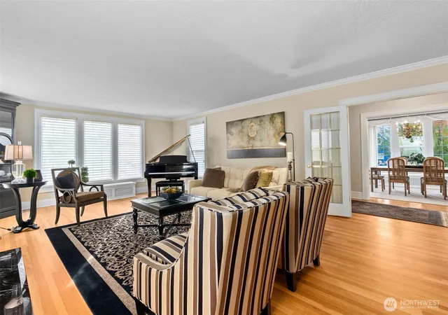 Photo 4 of Single family home for sale at 317 West 10th St, Aberdeen, WA 98520 | MLS# NWM2454638 | Listing updated on 2026-09-17