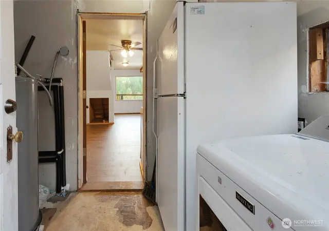 Photo 3 of Single family home for sale at 40424 Ski Park Rd E, Eatonville, WA 98328 | MLS# NWM2454648 | Listing updated on 2026-09-17