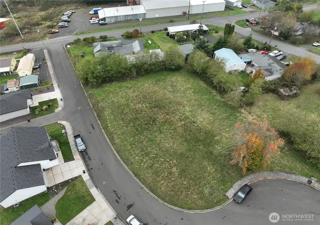 Photo 3 of Land for sale at 1 Linquist Ln, Cathlamet, WA 98612 | MLS# NWM2455012 | Listing updated on 2026-09-17