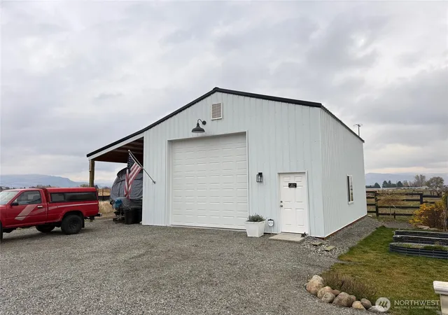 Photo 4 of Single family home for sale at 82 Nichols Rd, Omak, WA 98841 | MLS# NWM2455229 | Listing updated on 2026-09-21