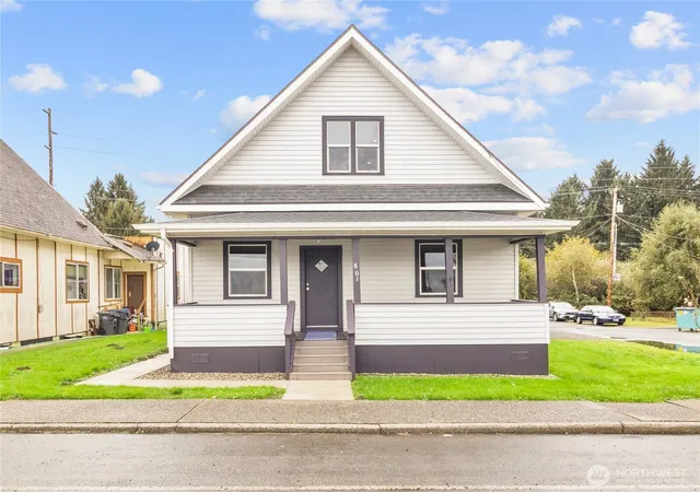 Photo 1 of Sale Pending at 801 Southwest Blvd, Aberdeen, WA 98520 | MLS# NWM2455479 | Listing updated on 2026-09-23