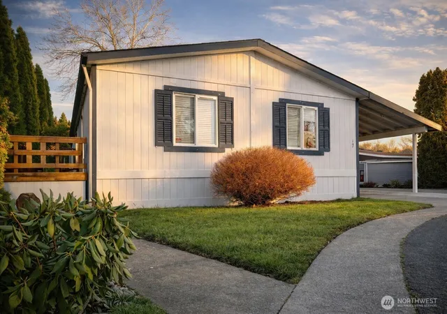 Photo 1 of Manufactured home for sale at 3777 Addy St #17, Washougal, WA 98671 | MLS# NWM2456069 | Listing updated on 2026-09-17