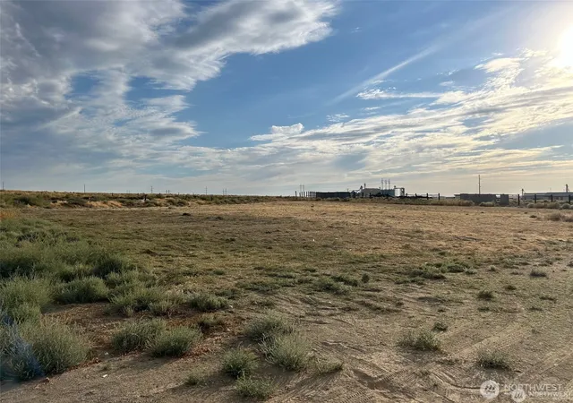 Photo 3 of Land for sale at 0 Highway 170, Warden, WA 98857 | MLS# NWM2456179 | Listing updated on 2026-09-17