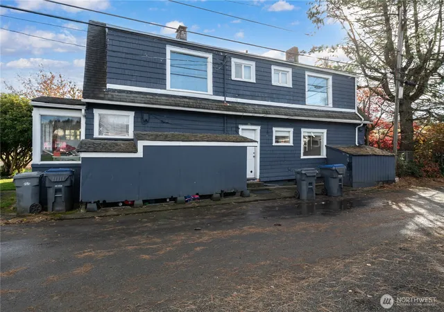Photo 4 of House for sale at 409 N M St, Aberdeen, WA 98520 | MLS# NWM2456376 | Listing updated on 2026-09-17