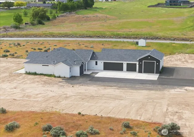 Photo 1 of Single family home for sale at 29183 Mammoth Dr, Kennewick, WA 99338 | MLS# NWM2456622 | Listing updated on 2026-09-23