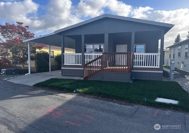 Photo 1 of Manufactured home for sale at 2101 324th Street #174, Federal Way, WA 98003 | MLS# NWM2456839 | Listing updated on 2026-09-17