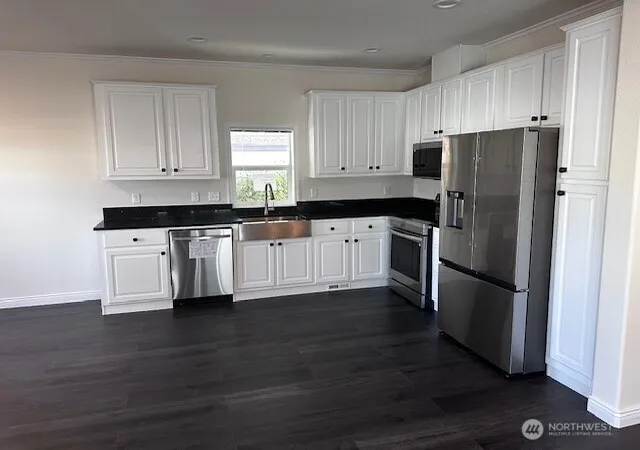 Photo 2 of Manufactured home for sale at 2101 324th Street #174, Federal Way, WA 98003 | MLS# NWM2456839 | Listing updated on 2026-09-17