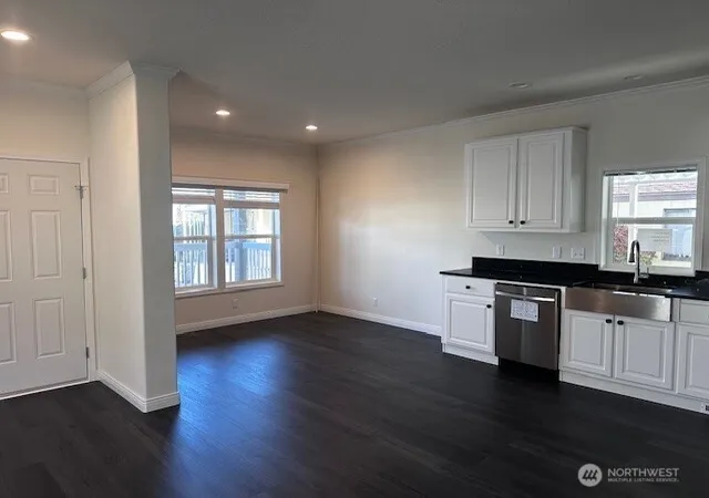 Photo 3 of Manufactured home for sale at 2101 324th Street #174, Federal Way, WA 98003 | MLS# NWM2456839 | Listing updated on 2026-09-17