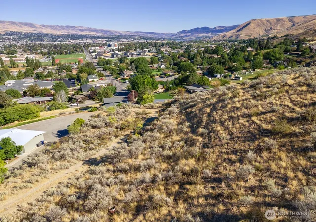 Photo 3 of Land for sale at 1 Nna Skyline Dr, Wenatchee, WA 98801 | MLS# NWM2457437 | Listing updated on 2026-09-17