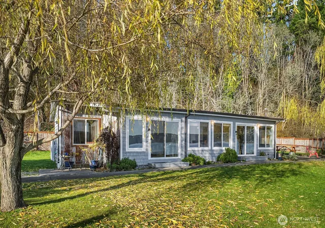 Photo 2 of Single family home for sale at 24410 Vashon Hwy Sw, Vashon, WA 98070 | MLS# NWM2457535 | Listing updated on 2026-09-17