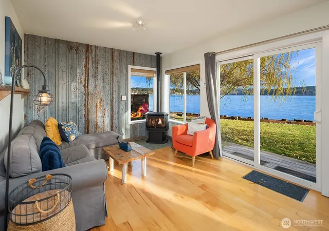 Photo 3 of Single family home for sale at 24410 Vashon Hwy Sw, Vashon, WA 98070 | MLS# NWM2457535 | Listing updated on 2026-09-17