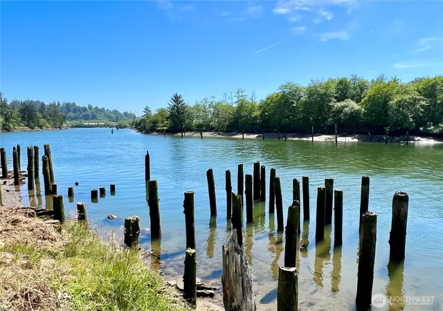 Photo 2 of Land for sale at 1010 Division St, Hoquiam, WA 98550 | MLS# NWM2457926 | Listing updated on 2026-09-17