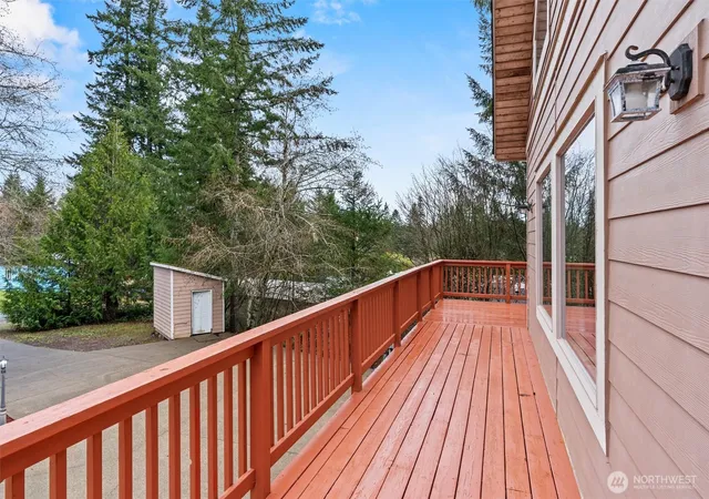 Photo 4 of Single family home for sale at 120 W Prairie Loop Rd, Elma, WA 98541 | MLS# NWM2458511 | Listing updated on 2026-09-17