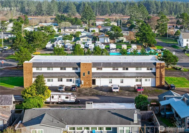 Photo 3 of Multi family home for sale at 1101 Pacific Ave N, Long Beach, WA 98631 | MLS# NWM2458693 | Listing updated on 2026-09-25