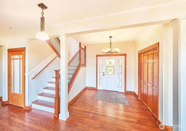 Photo 3 of Contingent at 2147 Klahanee Dr, Ilwaco, WA 98624 | MLS# NWM2459248 | Listing updated on 2026-09-17