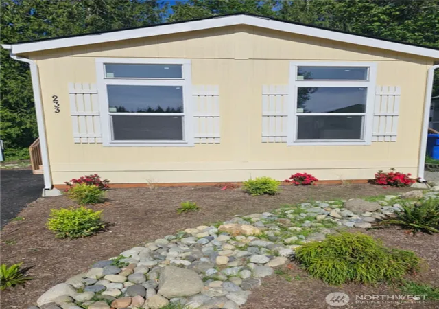 Photo 1 of Manufactured home for sale at 31108 3rd Avenue #233, Black Diamond, WA 98010 | MLS# NWM2459255 | Listing updated on 2026-09-17