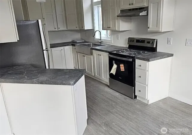 Photo 4 of Manufactured home for sale at 31108 3rd Avenue #233, Black Diamond, WA 98010 | MLS# NWM2459255 | Listing updated on 2026-09-17